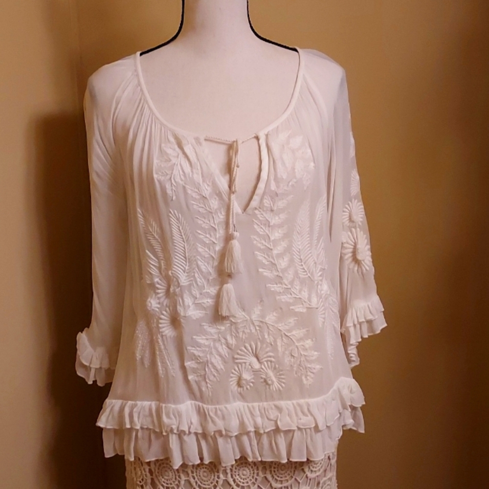 Embroidered boho blouse by Anthropologie - Akemi + Kin